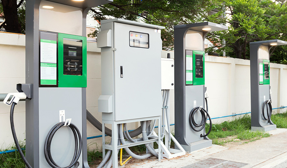 Fast charging station